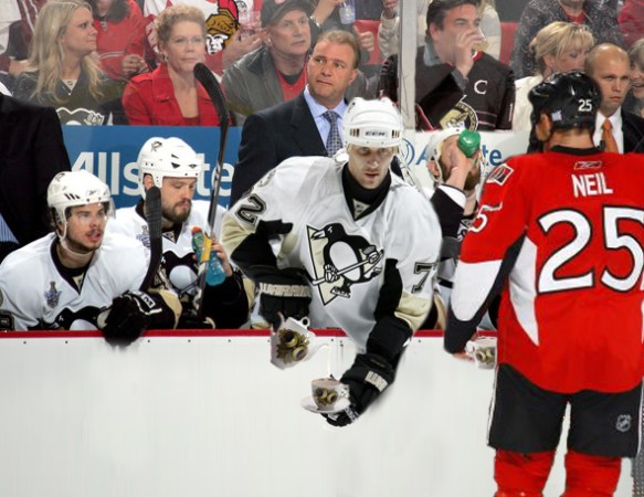 Kovalev_Return_Tea_Party